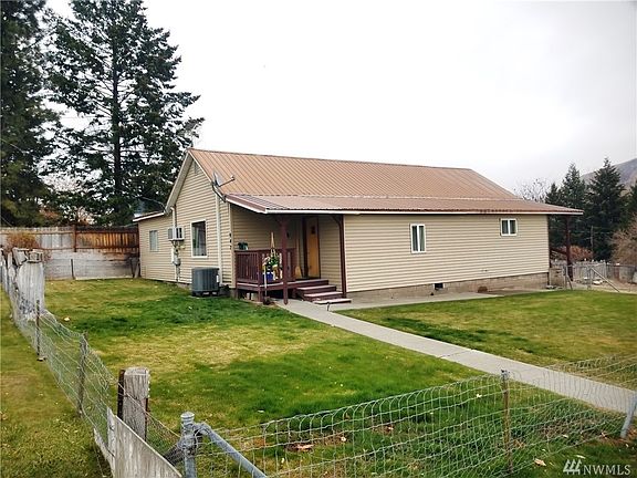 3rd image of 947 4th Ave S