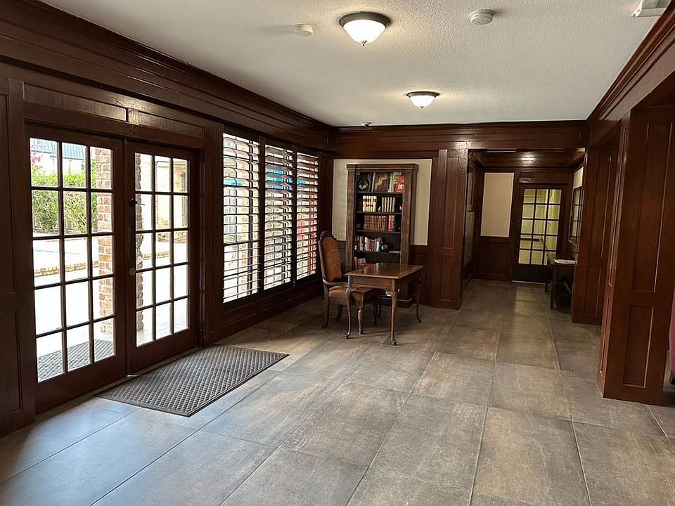 1st image of 2400 N Braeswood Blvd APT 335