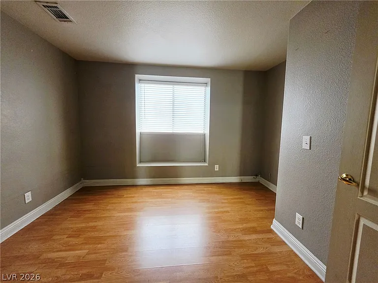 7645 Rockfield Dr — Photo 11