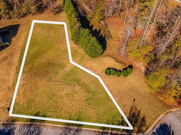 3rd image of 137 Zachary Dr