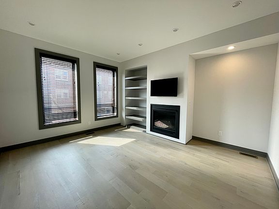 3rd image of 1034 Missouri Ave #A