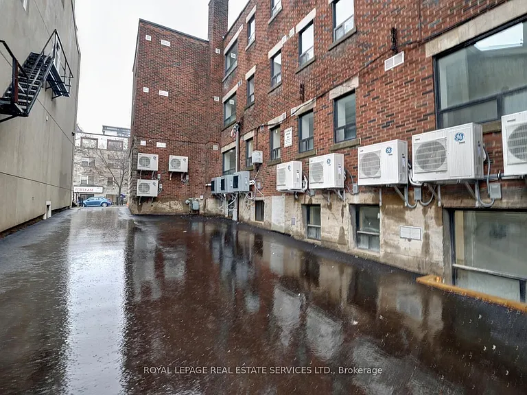 20 Duke St #305 — Photo 46