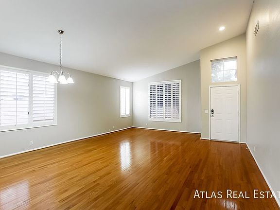 3rd image of 931 N Beck Ct