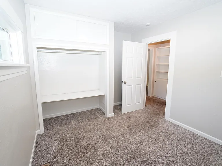 5707 N Bogart Ln — Photo 16