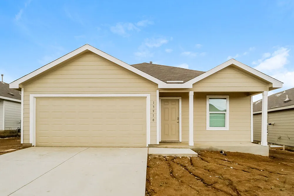 4 bed, 2.0 bath, 1667 sqft, $1,720 — Photo 1