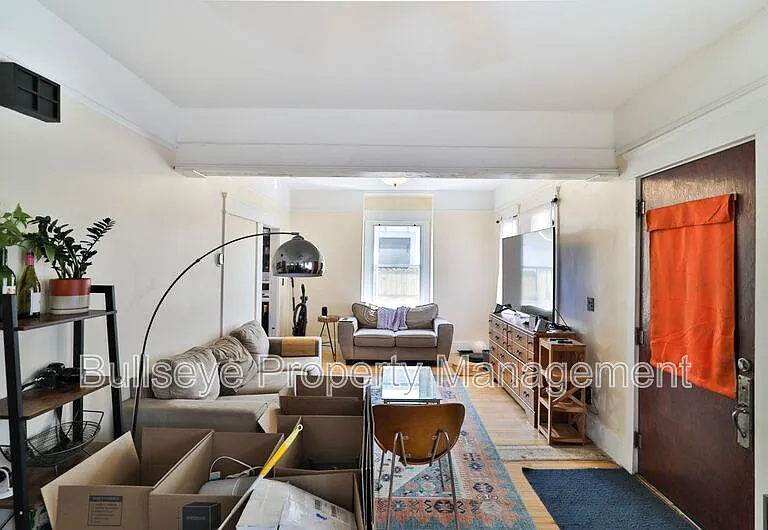 1238 E McKinley St — Photo 6