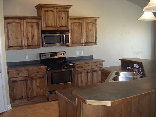 4th image of 11542 Keystone Dr