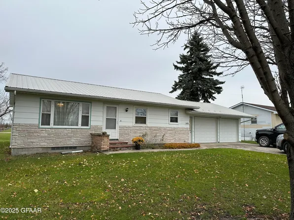 6086 County Road 4, Minto, ND 58261