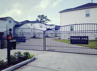 414 Yale Oaks Ln, Houston, TX 77091