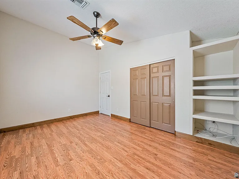10619 E 35th Pl — Photo 17