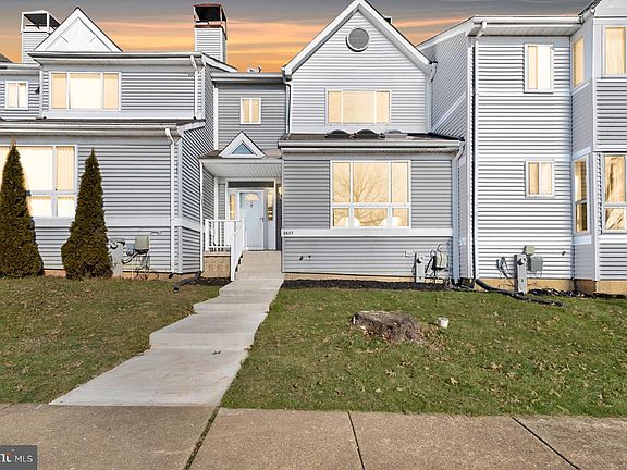 3rd image of 3607 Longridge Ct