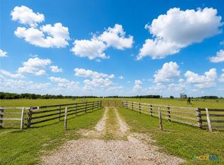 255 Gin Rd, Victoria, TX 77905