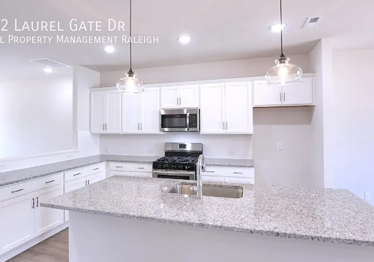 802 Laurel Gate Dr — Photo 3