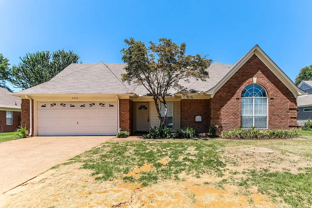 3 bed, 2.0 bath, 1433 sqft, $1,895 — Photo 1