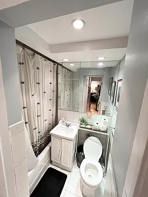 Rented by Cayenne Realty Group | media 14