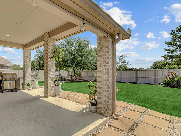 9811 Faulkner Trl — Photo 26