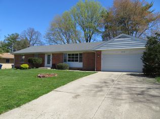 2210 Pond St, Urbana, IL 61801