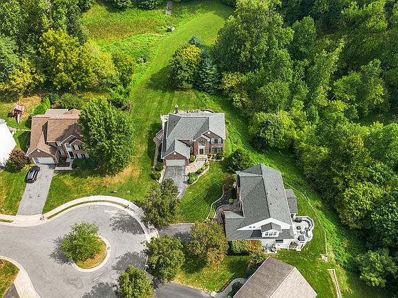 2nd image of 4657 Tall Maple Ct
