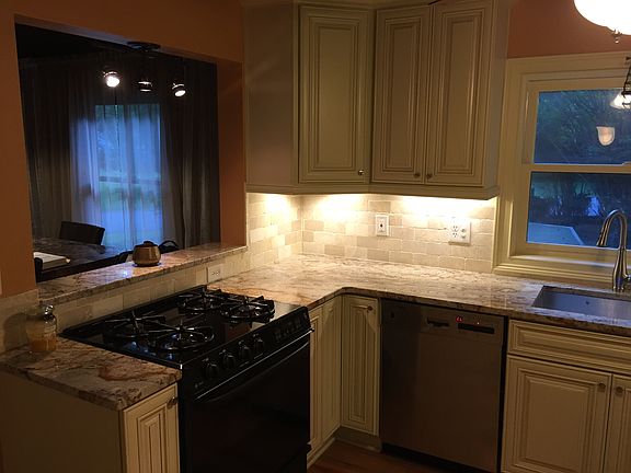 4th image of 112 River Creek Dr
