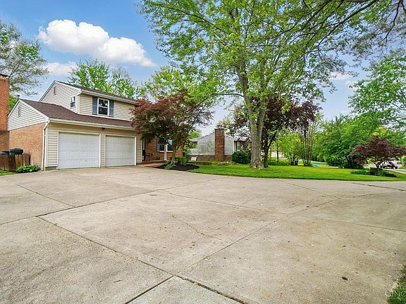 5th image of 209 Jefferson Dr