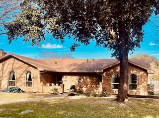 917 Curtis Dr, Arlington, TX 76012