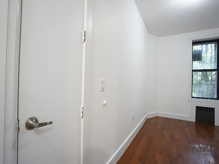 640 Kosciuszko St #1 — Photo 11