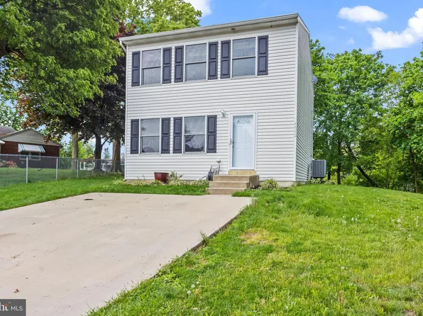 4942 Berkley St, Harrisburg, PA 17109