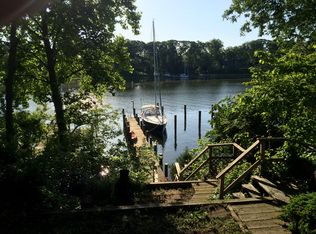 450 Forest Beach Rd, Annapolis, MD 21409
