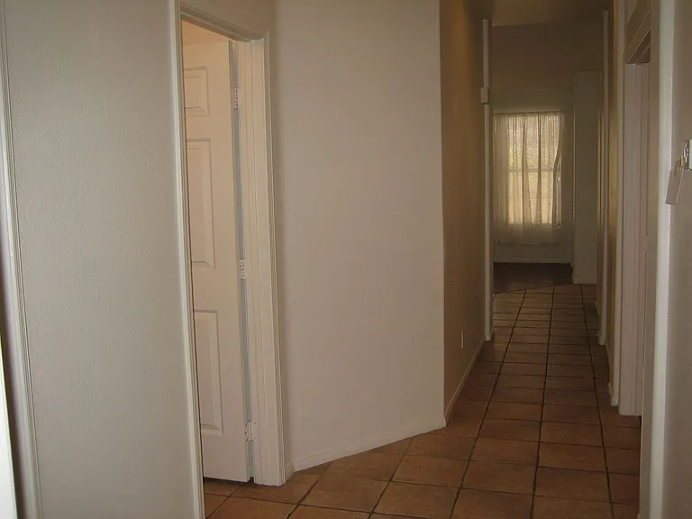 8046 Arcadian Ln — Photo 25