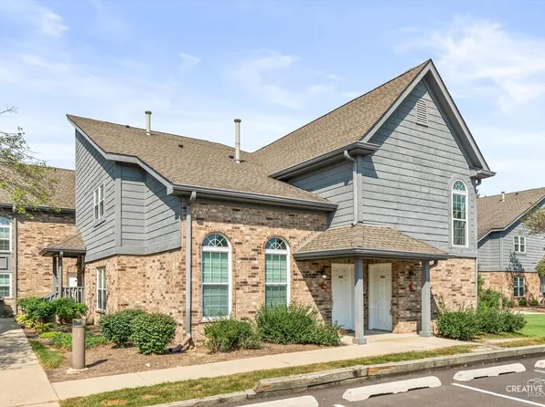 39 Foxcroft Rd APT 203, Naperville, IL 60565