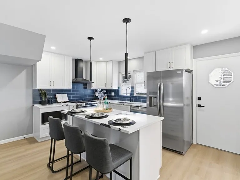 118 Bailey Ave — Photo 4