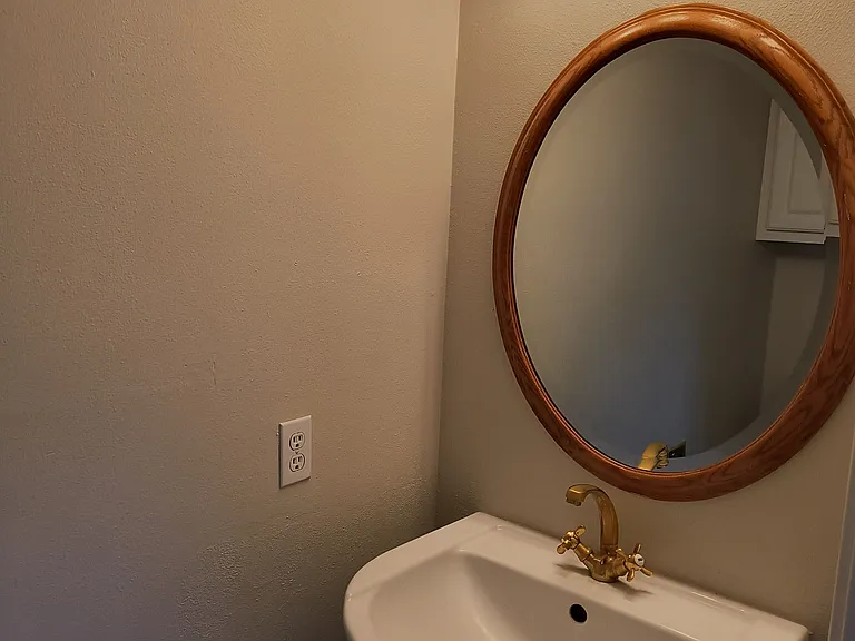6805 Castillo Ct — Photo 30