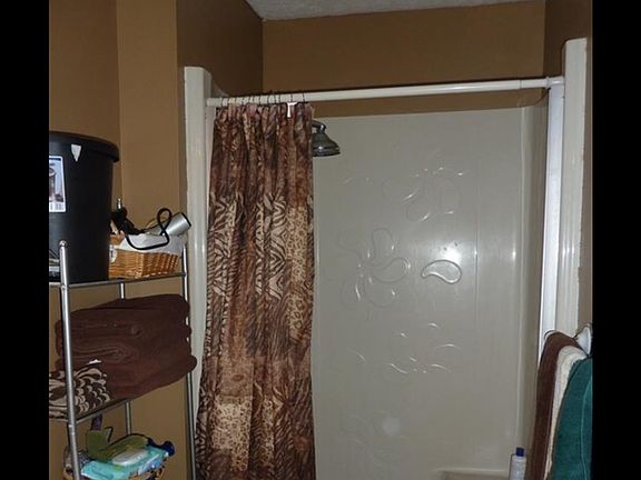 5th image of 7525 E Blackford Ave