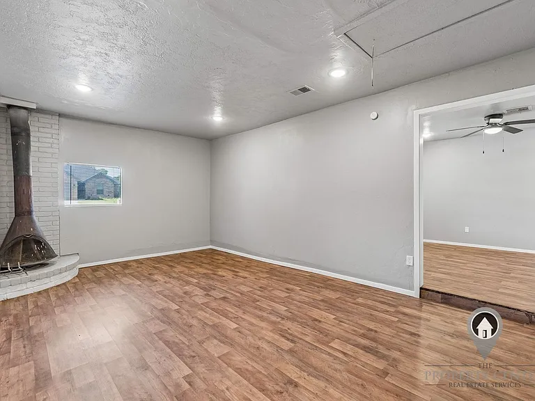 324 NW 89th St — Photo 23