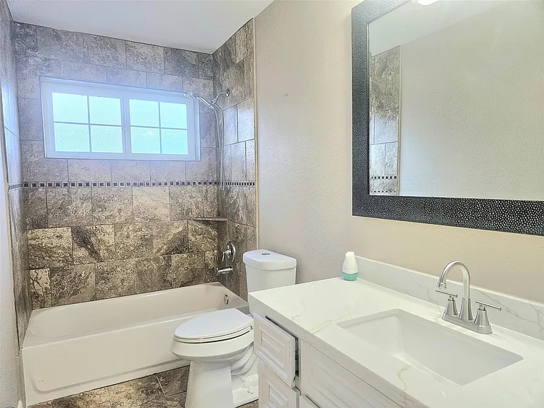 4231 Southchase Ln — Photo 21