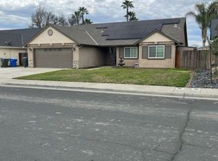 3154 Nutmeg Pl, Hanford, CA 93230