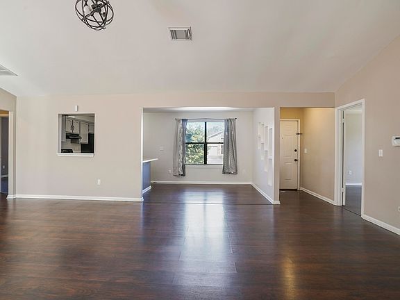 4th image of 4550 Forest Haven Dr S