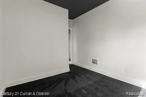 53 W Charlotte St — Photo 5