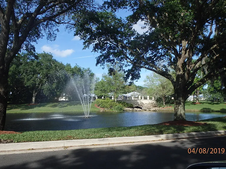 1880 SW Springfield Ct — Photo 40
