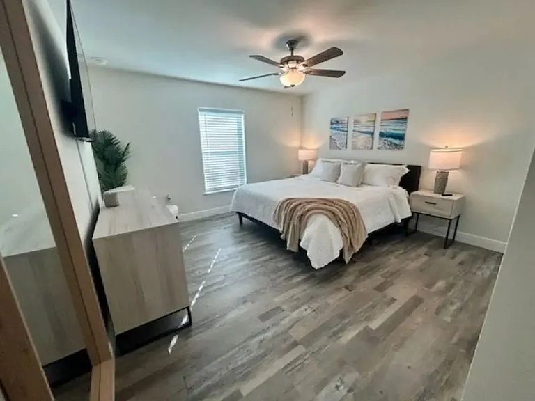 2122 NE 7th Ave #4BEDS — Photo 8