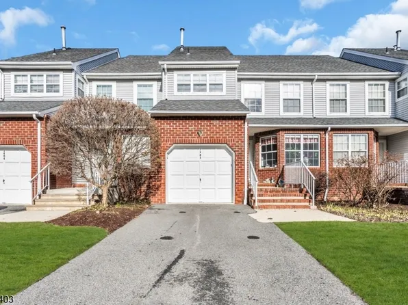 1403 Moonlight Ct, Washington Twp., NJ 07840