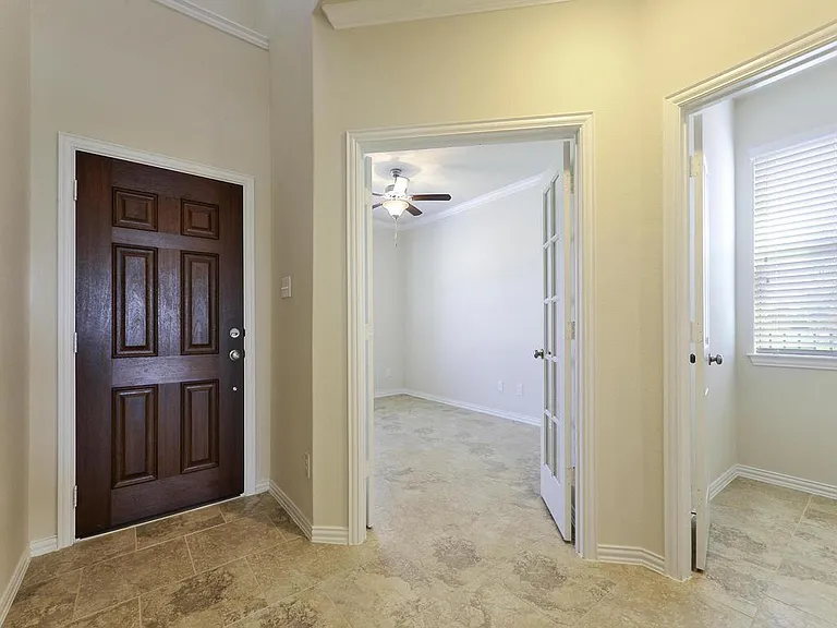 2617 Creeping Vine Ct — Photo 8