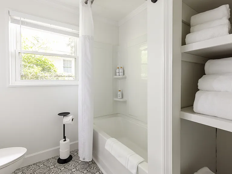 404 Goebel Ave — Photo 13