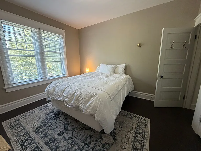 1125 W Jefferson Blvd — Photo 7