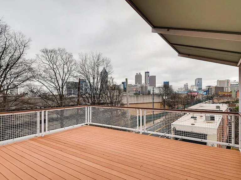 574 Marietta St NW — Photo 2