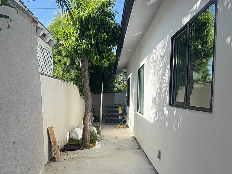 Stanford Rd — Photo 19