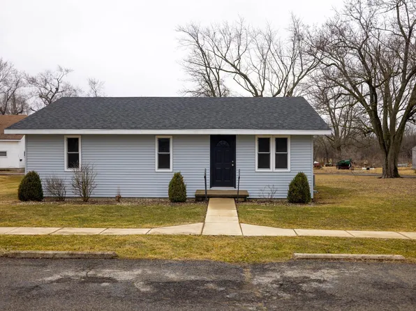 129 W Oak St, Dunkirk, IN 47336