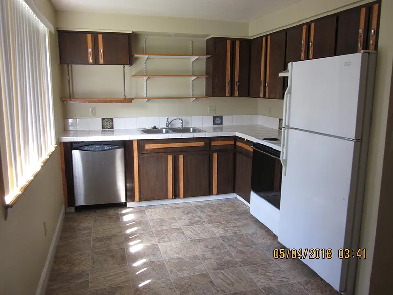 746 NW Yamhill St — Photo 7
