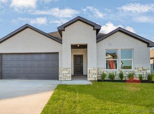 8519 E El Paso St, Broken Arrow, OK 74014