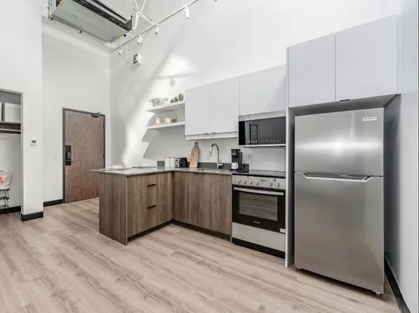 601 Scottsdale Dr #141, Guelph, ON N1G 3E7